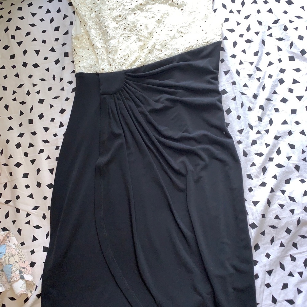 Dress - Picture 4 of 4
